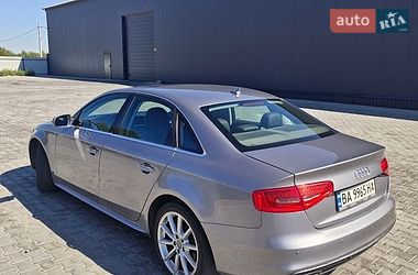 Седан Audi A4 2014 в Кропивницком
