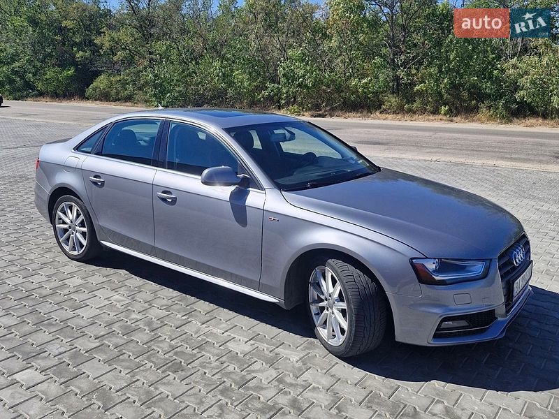 Седан Audi A4 2014 в Кропивницком