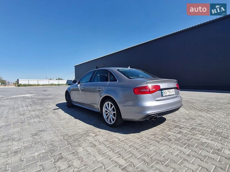 Седан Audi A4 2014 в Кропивницком