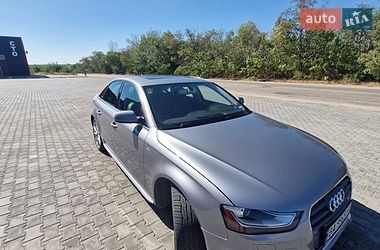 Седан Audi A4 2014 в Кропивницком