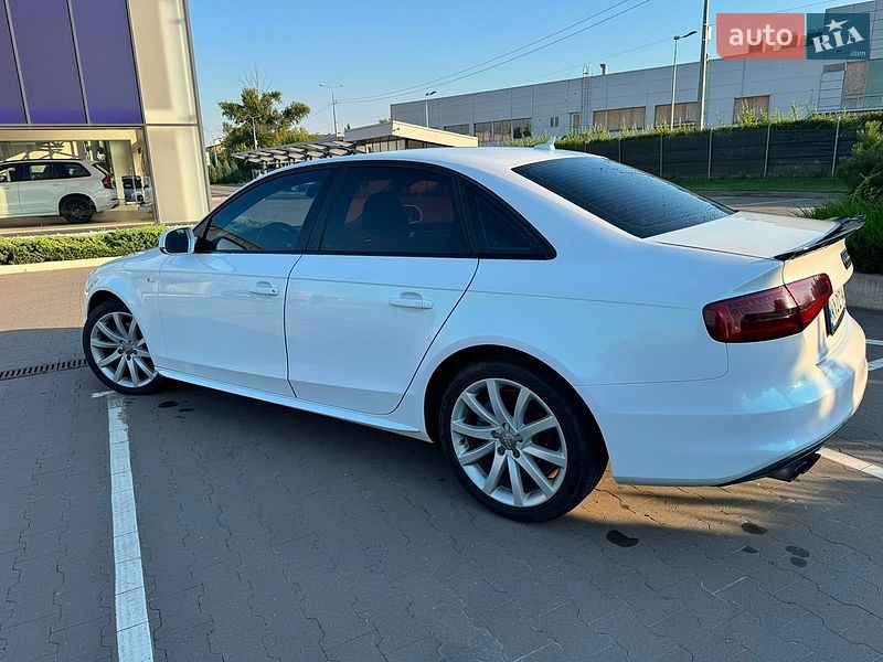 Седан Audi A4 2013 в Харкові
