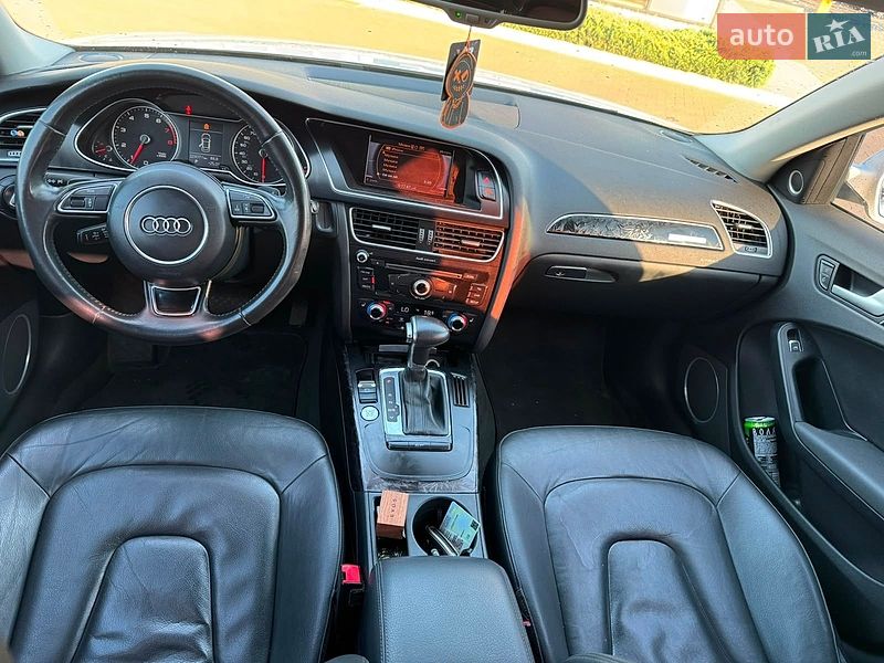 Седан Audi A4 2013 в Харкові