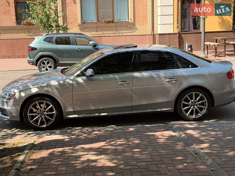 Седан Audi A4 2014 в Кременчуге