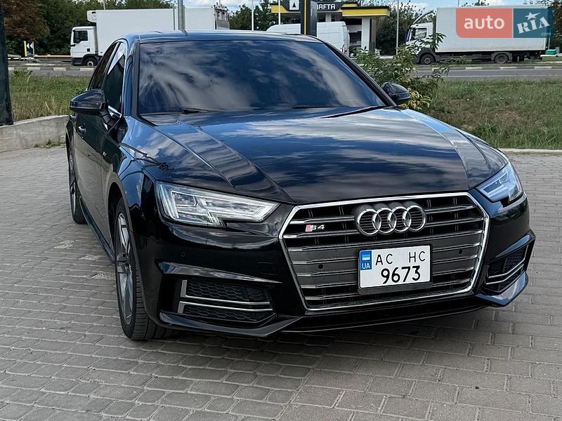 Audi A4 2017