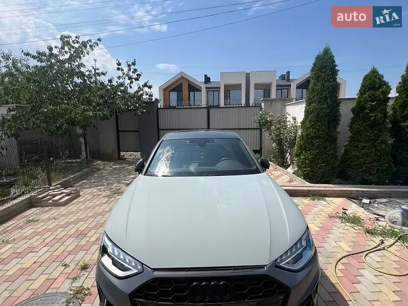 Audi A4 2021