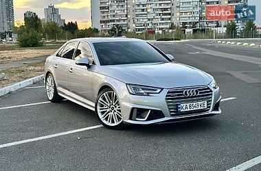 Audi A4  2018