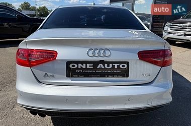 Седан Audi A4 2014 в Києві