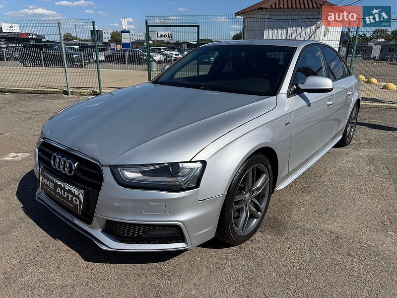 Седан Audi A4 2014 в Києві