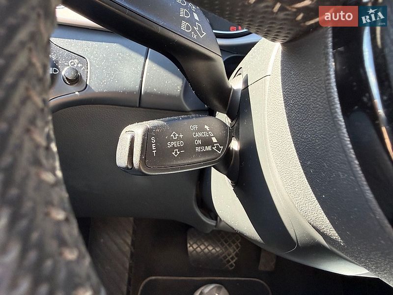 Седан Audi A4 2014 в Києві