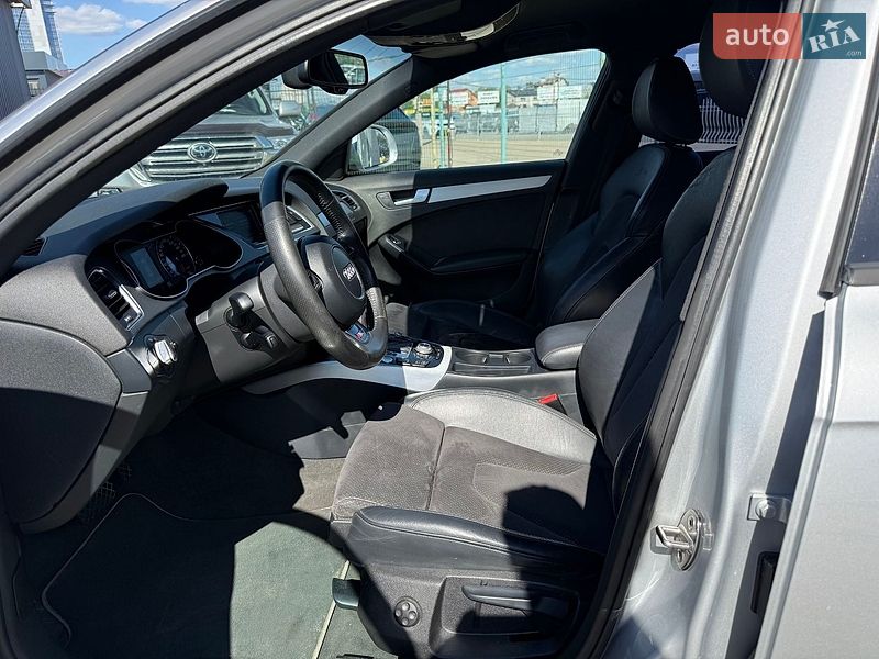 Седан Audi A4 2014 в Києві