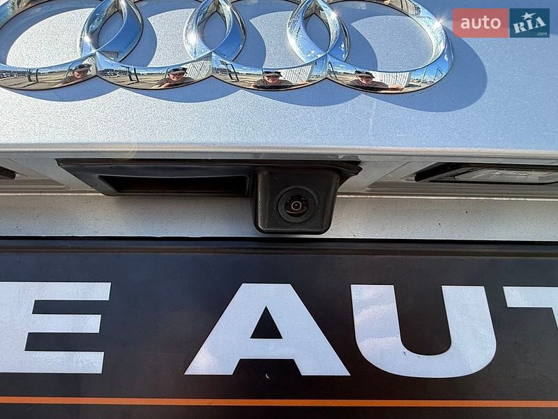 Седан Audi A4 2014 в Києві