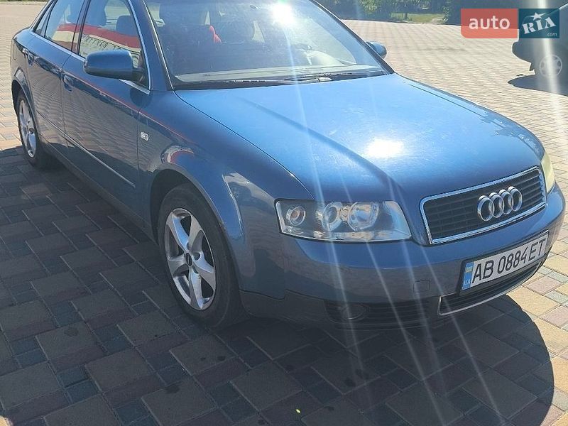 Седан Audi A4 2002 в Гайсину