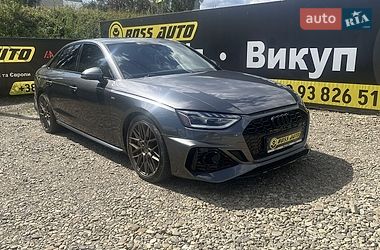 Audi A4  2021
