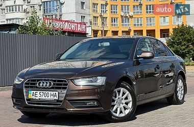 audi a4 2012 в Дніпро (Дніпропетровськ) від професійного продавця Давид