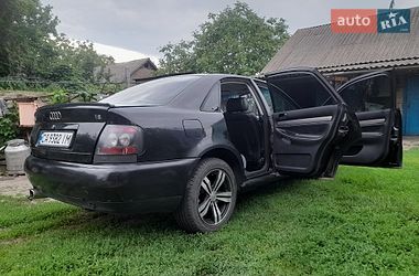 Седан Audi A4 1995 в Деньги