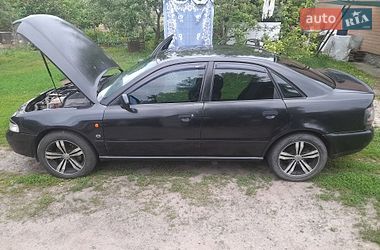 Седан Audi A4 1995 в Деньги
