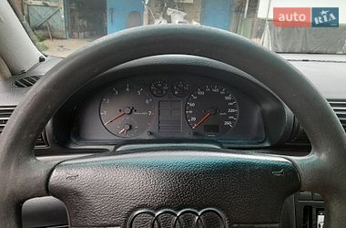 Седан Audi A4 1995 в Деньги