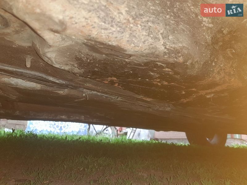 Седан Audi A4 1995 в Деньги