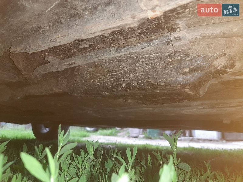 Седан Audi A4 1995 в Деньги