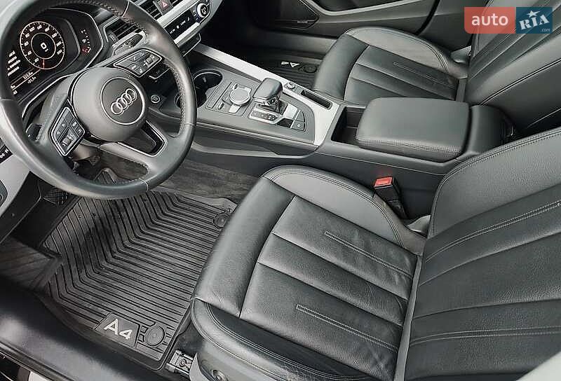 Седан Audi A4 2018 в Києві