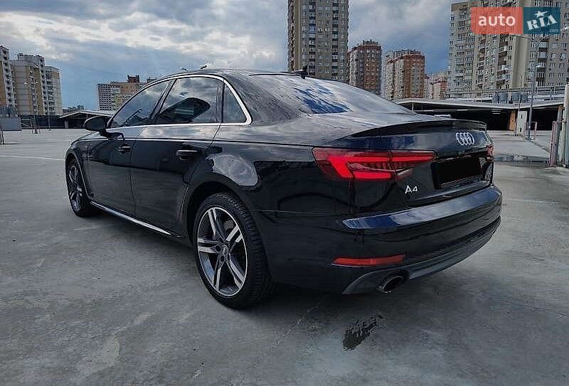 Седан Audi A4 2018 в Києві