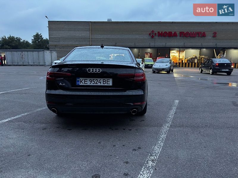 Седан Audi A4 2017 в Дніпрі