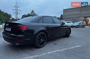 Седан Audi A4 2017 в Дніпрі