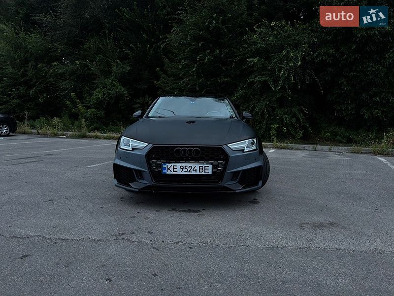 Седан Audi A4 2017 в Дніпрі