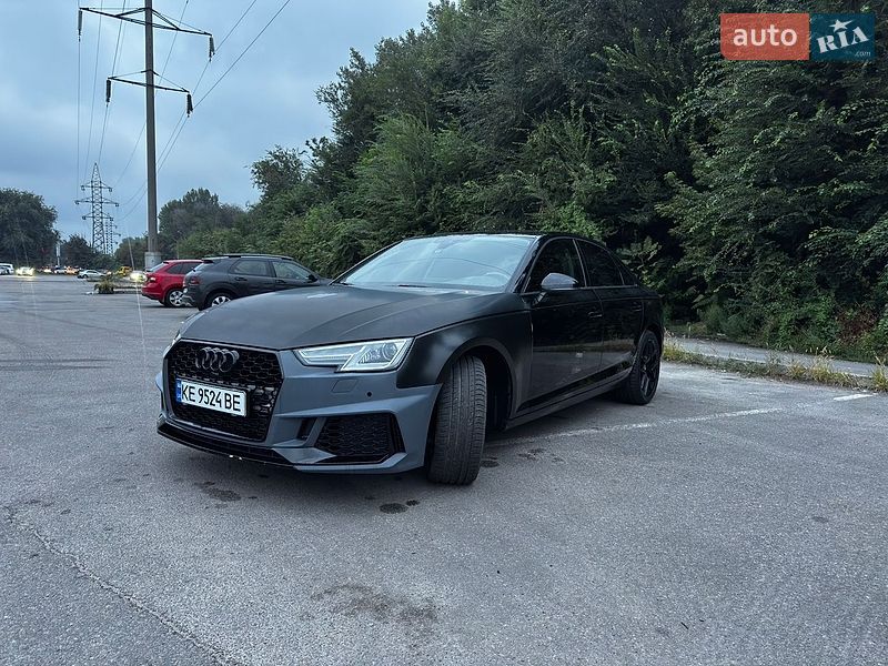 Седан Audi A4 2017 в Дніпрі