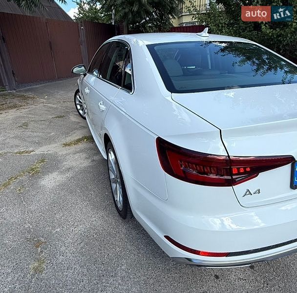 Седан Audi A4 2019 в Києві