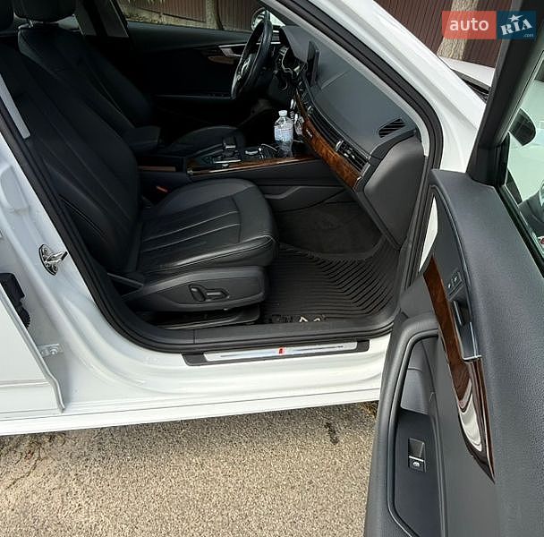 Седан Audi A4 2019 в Києві
