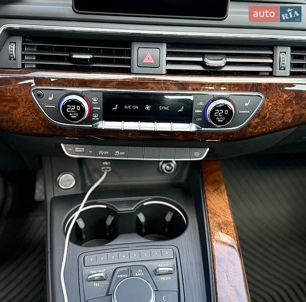 Седан Audi A4 2019 в Києві