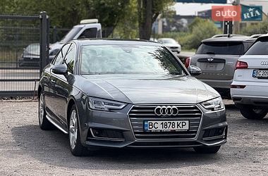 Седан Audi A4 2016 в Львове
