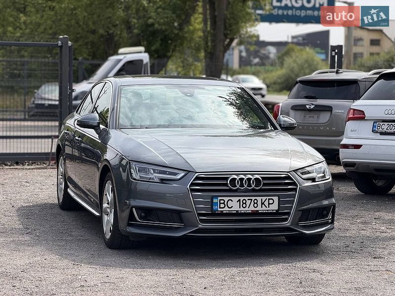 Седан Audi A4 2016 в Львове