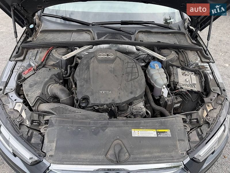 Седан Audi A4 2016 в Львове