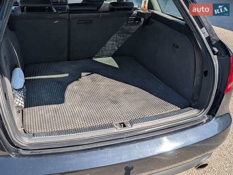 Универсал Audi A4 2005 в Днепре