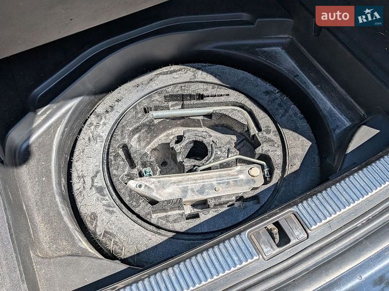 Универсал Audi A4 2005 в Днепре