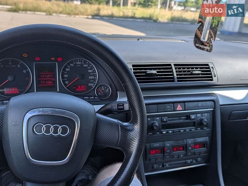 Универсал Audi A4 2005 в Днепре