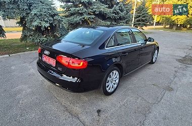 Седан Audi A4 2015 в Полтаві