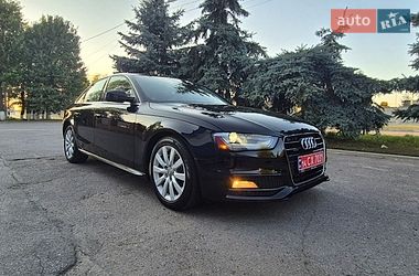 Седан Audi A4 2015 в Полтаві