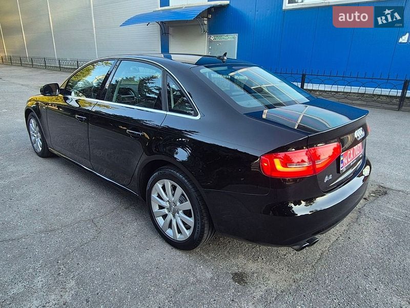 Седан Audi A4 2015 в Полтаві