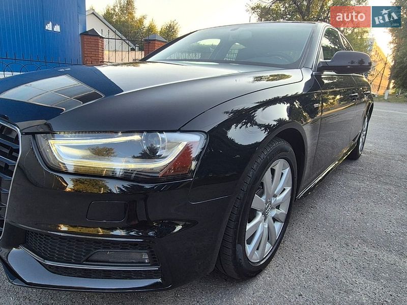 Седан Audi A4 2015 в Полтаві