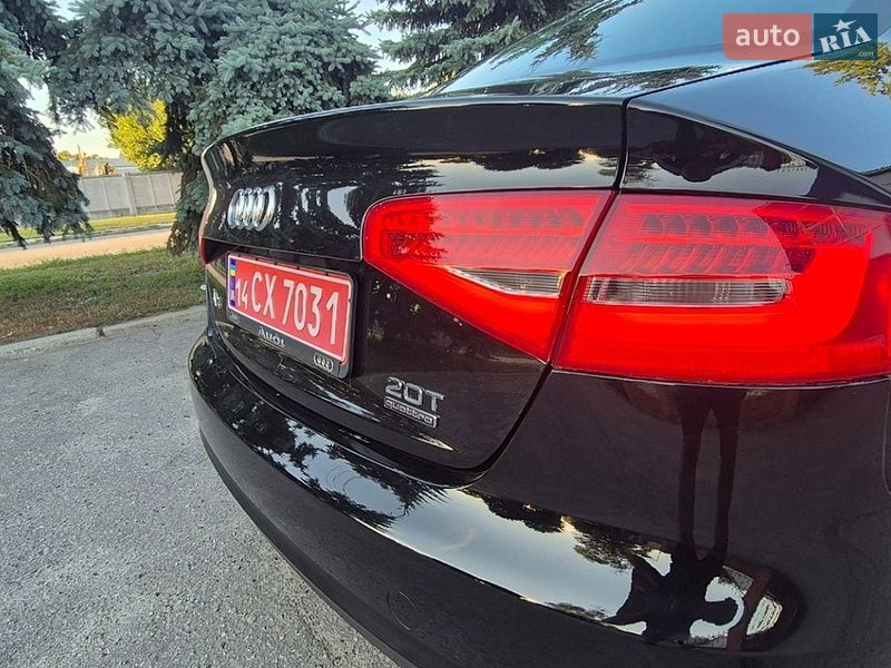 Седан Audi A4 2015 в Полтаві