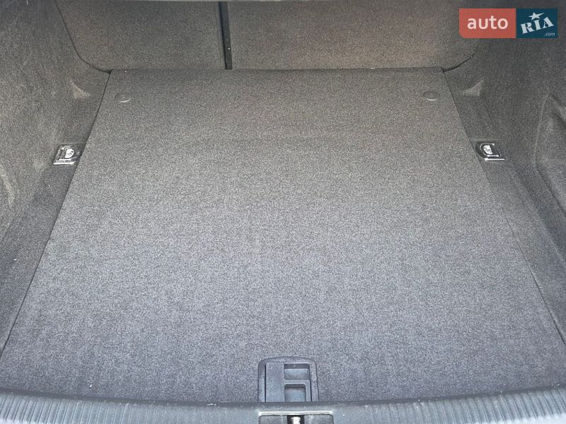 Седан Audi A4 2015 в Полтаві