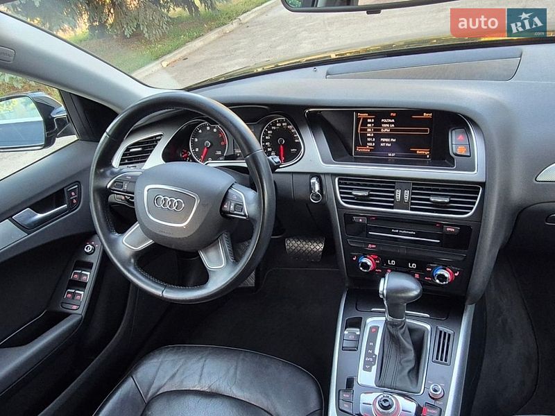 Седан Audi A4 2015 в Полтаві