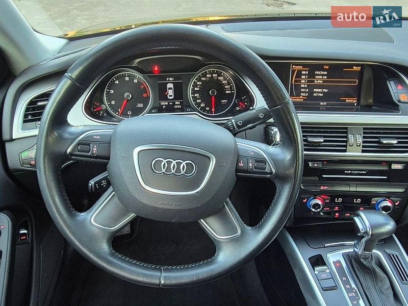 Седан Audi A4 2015 в Полтаві