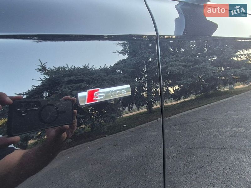 Седан Audi A4 2015 в Полтаві