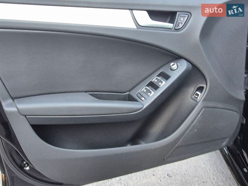 Седан Audi A4 2015 в Полтаві