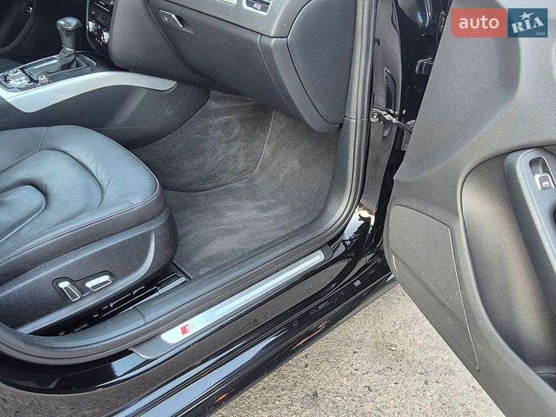 Седан Audi A4 2015 в Полтаві
