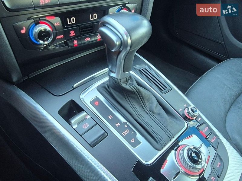 Седан Audi A4 2015 в Полтаві